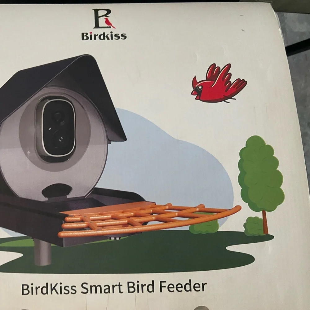 Birdkiss Smart Bird Feeder - NIB